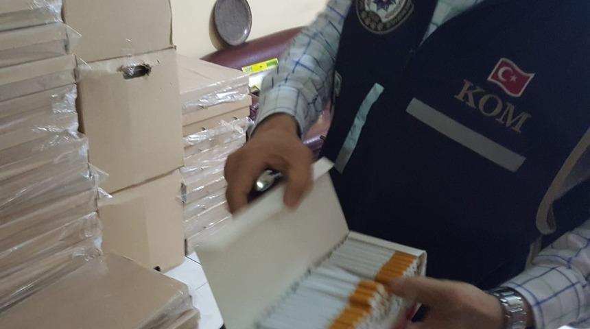 İzmir’de kaçak sigara operasyonu