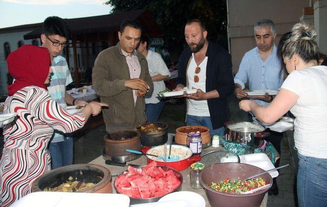 Giresun Üniversitesi ailesi iftar yemeğinde bir araya geldi