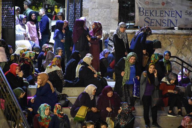 Sivas ve Tokat'ta camilerde Kadir Gecesi yoğunluğu