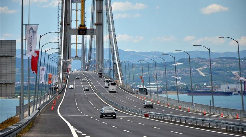 Ulaştırma ve Altyapı Bakanı Turhan'dan tatilde köprü ücreti müjdesi