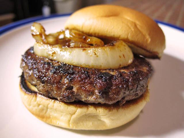 02-Omaha-Steak-Steak-Burger-with-A1-Grilled-Onions