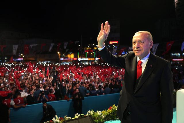 Erdoğan ve Yıldırım Esenler'de Geleneksel Kadir Gecesi Programında konuştu(1)