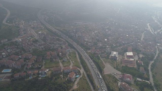 TEM Otoyolunda bayram trafiği