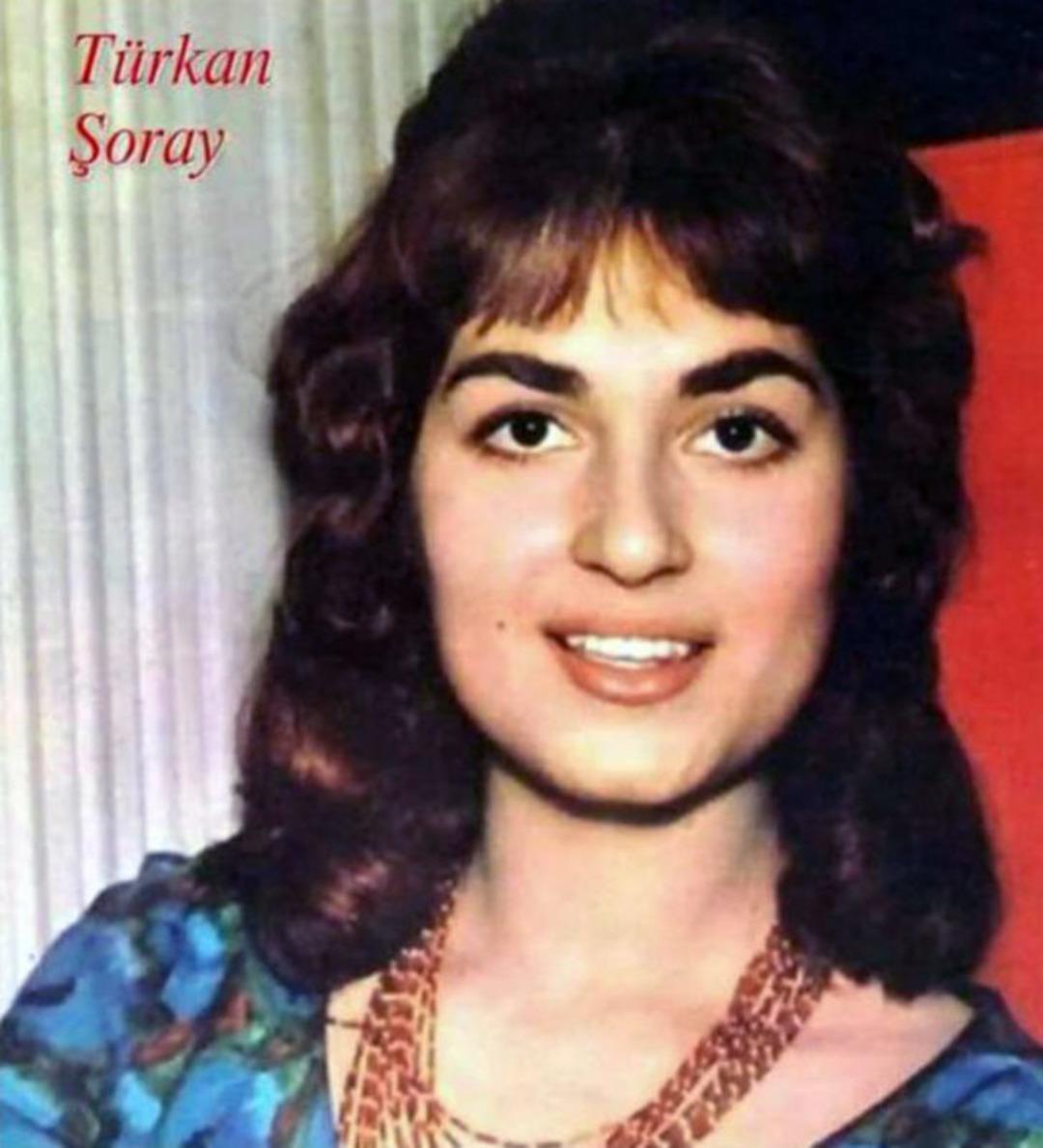 Estetikle başka birine d&ouml;n&uuml;şen T&uuml;rk &uuml;nl&uuml;ler 