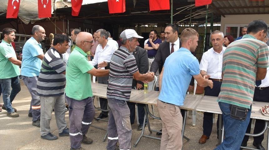 Başkan Yılmaz, personelinin bayramını kutladı
