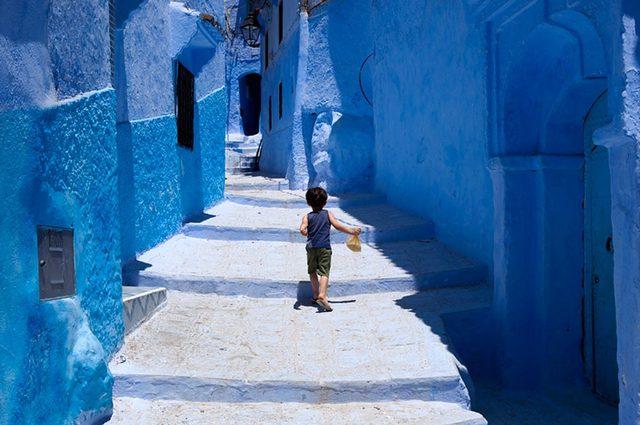 421905-880-1457695400-blue-streets-of-chefchaouen-morocco-12