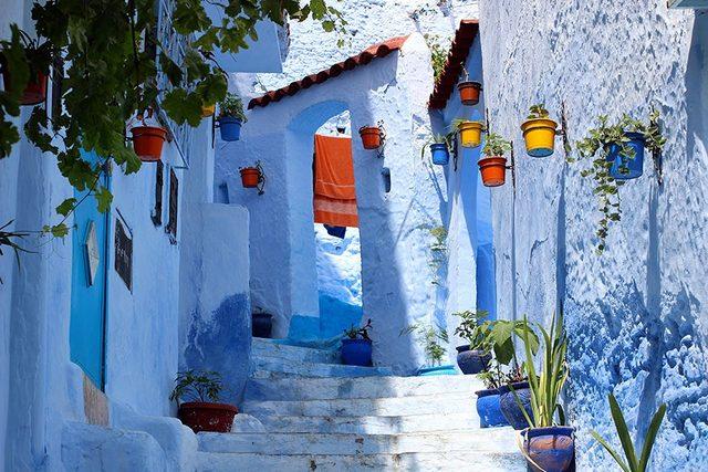 421755-880-1457695400-blue-streets-of-chefchaouen-morocco-15