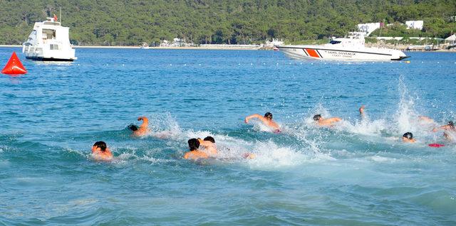 Antalya'da cankurtaranlar yarıştı