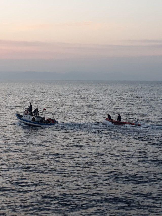 Yunanistan'a kaçmaya çalışan 17 FETÖ şüphelisi yakalandı