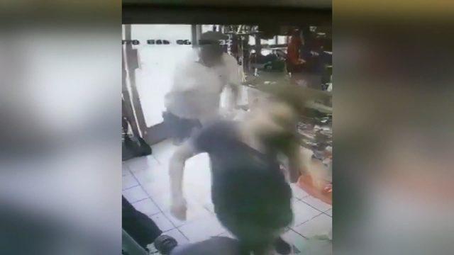 Kadın çalışanı beyzbol sopasıyla bayıltıp dükkânı soydu