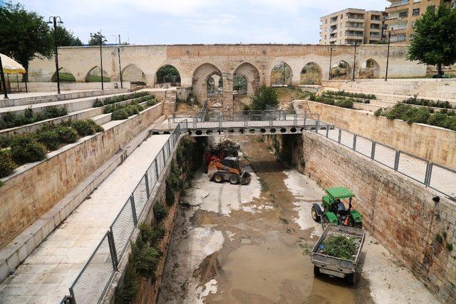 Şanlıurfa’da derelerde temizlik çalışmaları