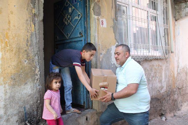 Diyarbakır Ak Sevdalılar Yardımlaşma Derneği’nden yardım seferberliği