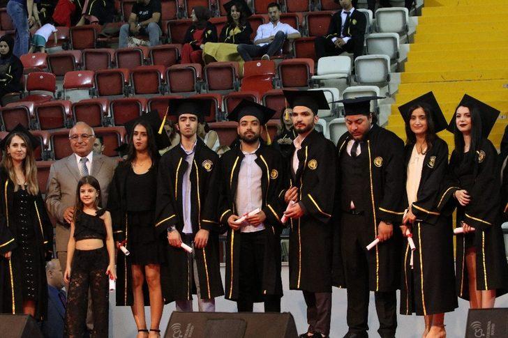 Toros Üniversitesi’nde mezuniyet coşkusu G4