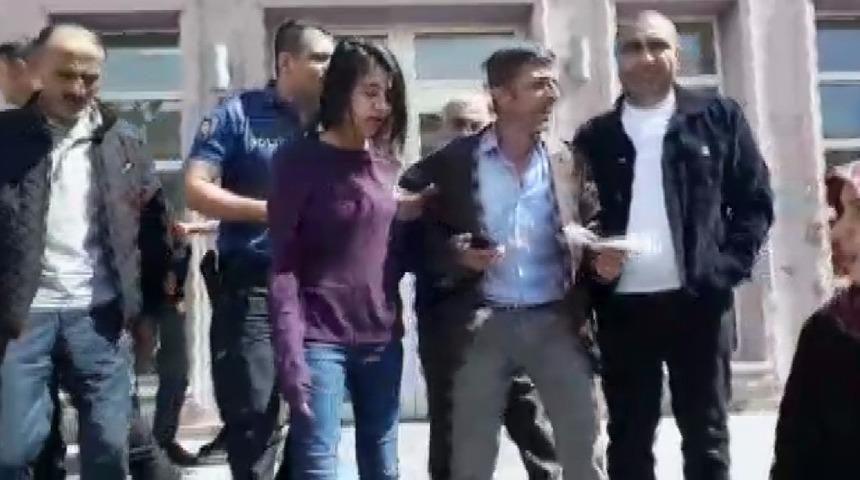 Fotoğrafsız n&uuml;fus c&uuml;zdanıyla sınava alınmadı