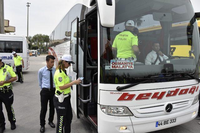 Emniyetten şehirlerarası yolculuk yapan otobüslerde denetim