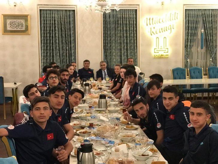 Büyükşehir’den milli takıma iftar G4