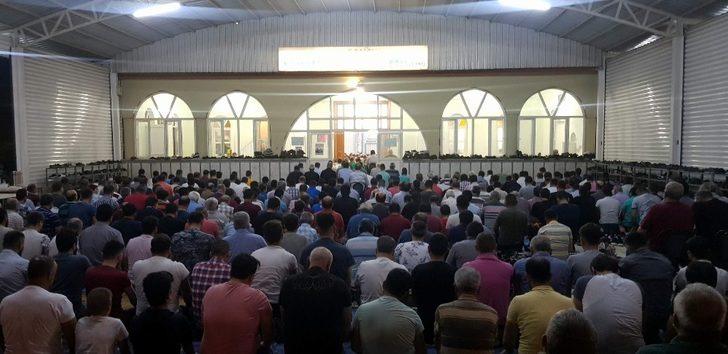 Nazillililer Kadir Gecesini Yeni Sanayi Camisinde idrak etti G5