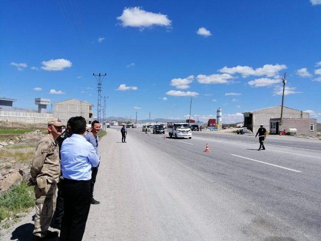 Kaymakam Dundar trafik kontrol noktalarını denetledi