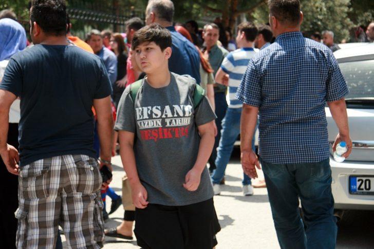 Denizli’de 12 bin 600 öğrenci LGS sınavında ter döktü G2