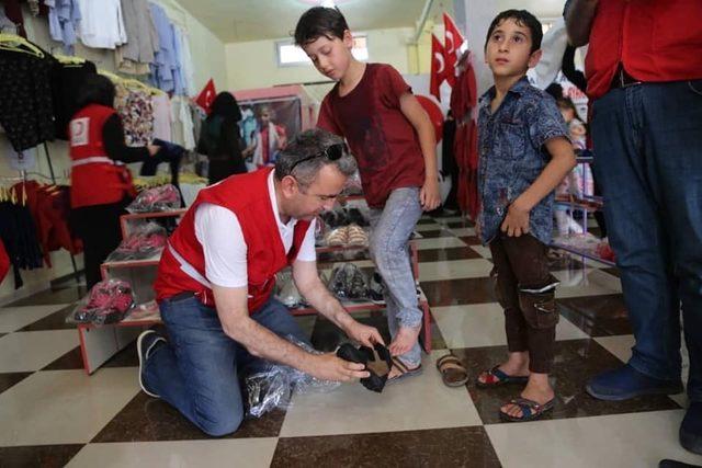 Türk Kızılay Karabük Şubesi tarafından İdlip’te iftar verildi