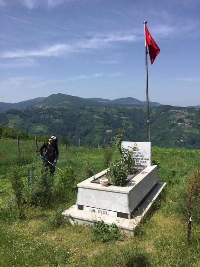 Büyükşehir şehitleri unutmadı