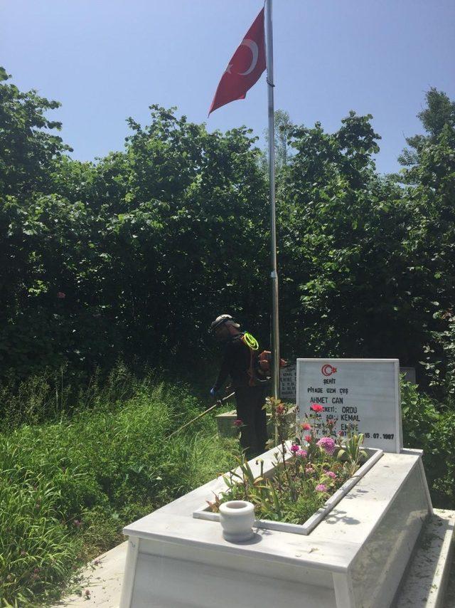 Büyükşehir şehitleri unutmadı