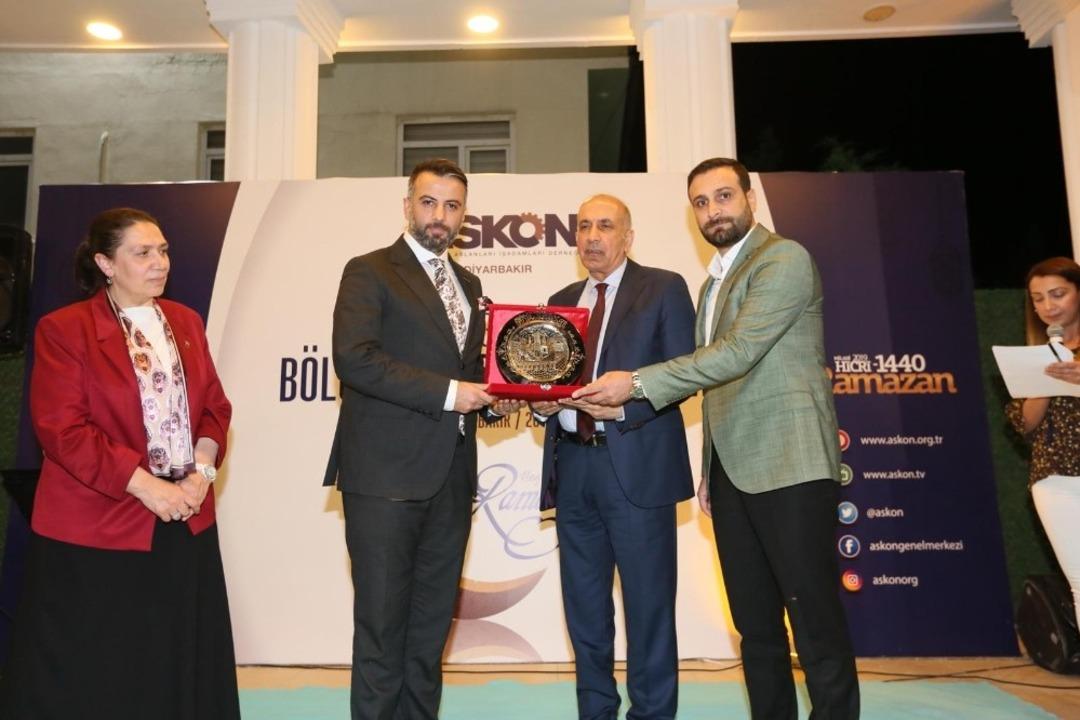 ASKON Diyarbakır&rsquo;da iftar verdi