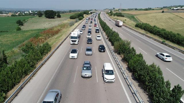 İstanbul-Bursa- İzmir yolunda trafik durma noktasında