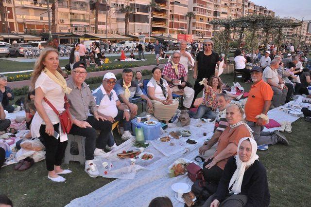 Mikrop Hikmet’ten hoşgörü iftarı