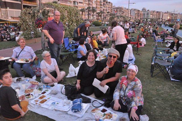 Mikrop Hikmet’ten hoşgörü iftarı