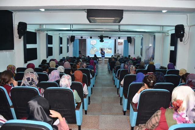 Kahtalı öğrencilere hayvan sevgisi anlatıldı