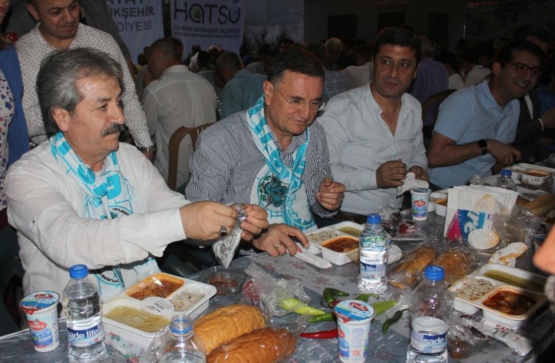 Hatay B&uuml;y&uuml;kşehir Belediyesinden Yayladağı&rsquo;nda iftar