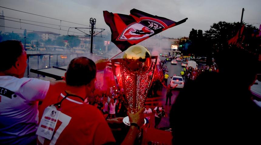 Gazişehir Gaziantep'e coşkulu karşılama