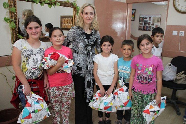 Gönül Elçilerinden öğrencilere bayram hediyesi G5