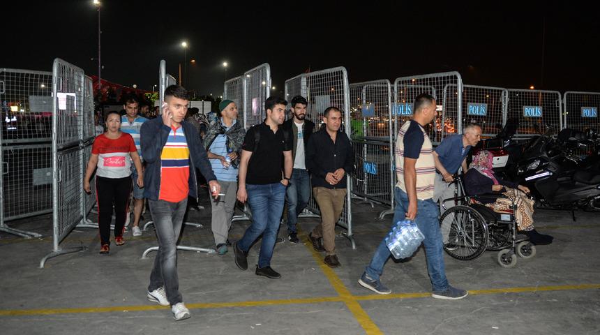 Cumhurbaşkanı Erdoğan Yenikapı'da 'Enderun Teravihi'ne katıldı (2)