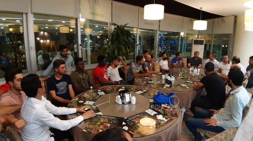 Karako&ccedil;&rsquo;tan Diyarbakırspor&rsquo;a yemek ve şampiyonluk primi