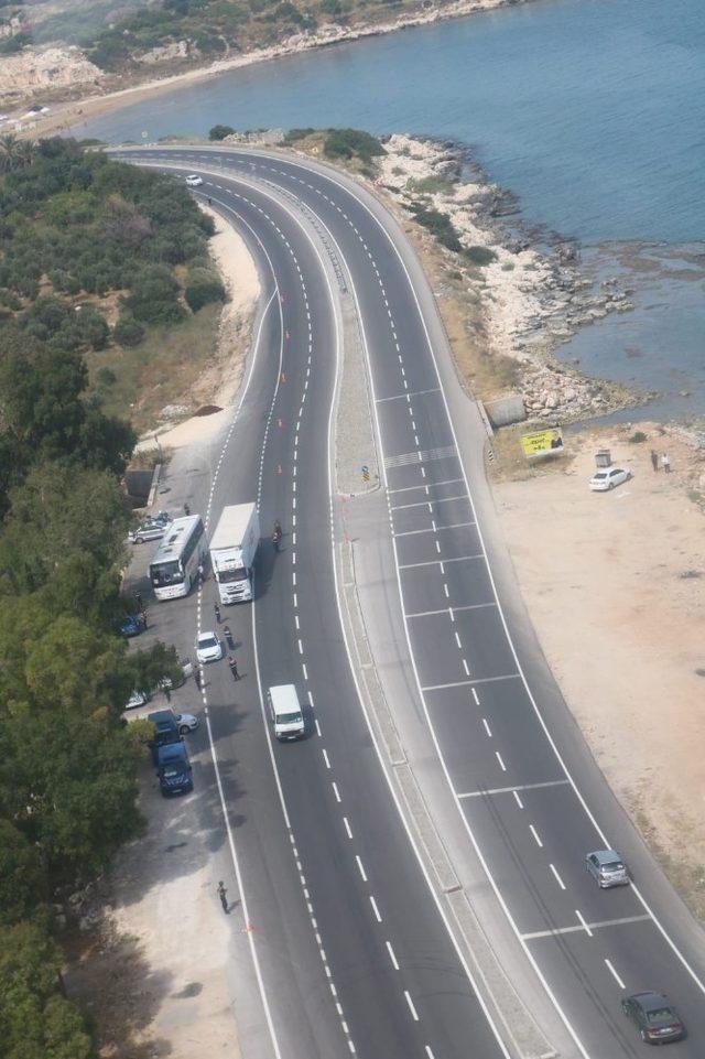 Mersin’de bayram trafiği havadan denetleniyor