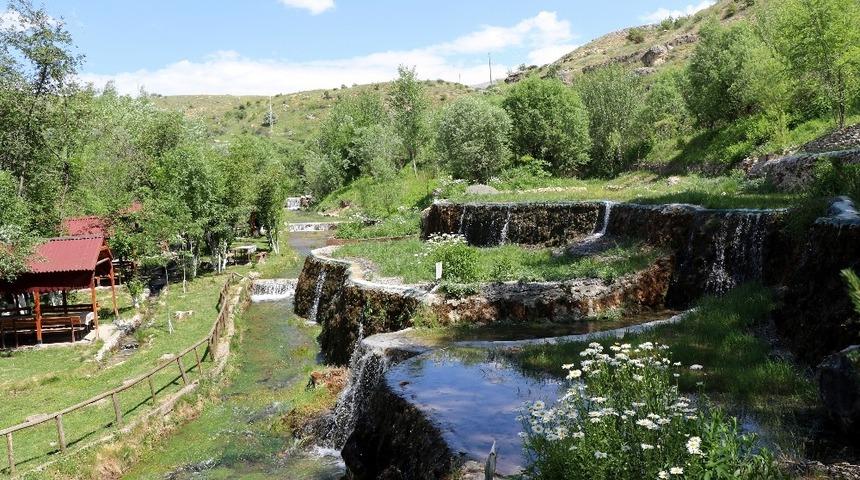 Mesire alanı görsel güzelliğiyle hayran bırakıyor
