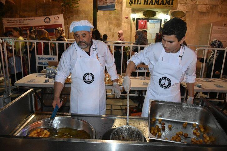 Şıh Meydanında Kadir Gecesi coşkusu yaşandı G3