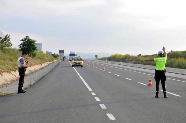 Tekirdağ- Çanakkale karayolunda trafik denetimleri arttı