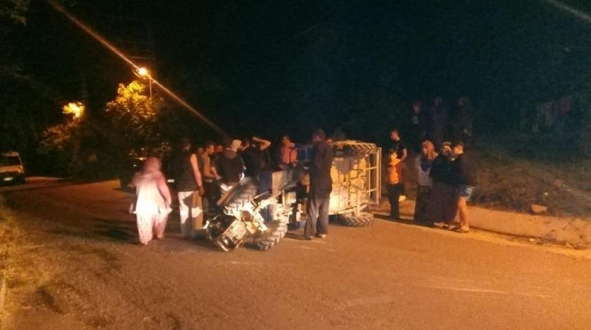 Pat pat s&uuml;r&uuml;c&uuml;s&uuml; k&ouml;peğe &ccedil;arpmamak i&ccedil;in kaza yaptı