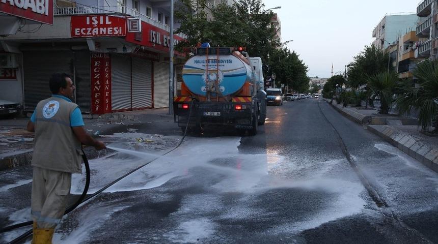 Haliliye‘de yoğun ilaçlama ve temizlik çalışması