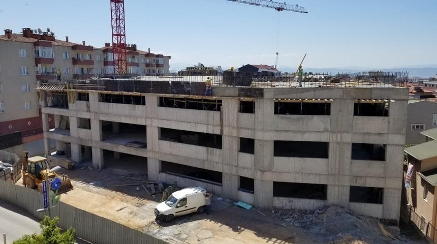 Gebze&rsquo;deki 7 katlı otopark y&uuml;kseliyor