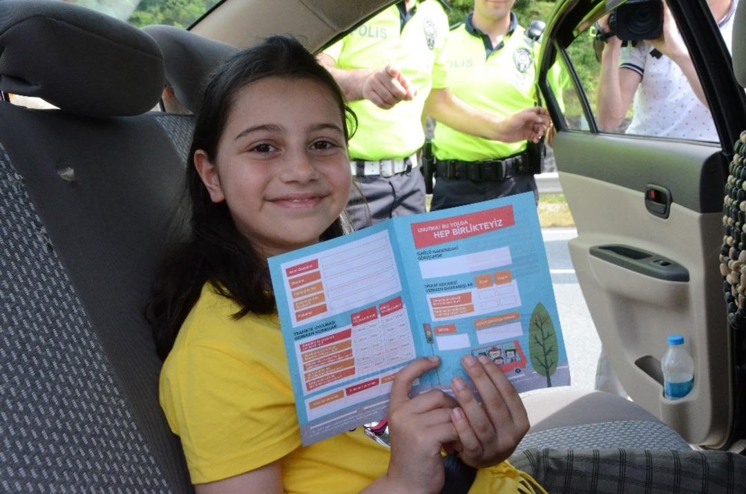 S&uuml;r&uuml;c&uuml;lerin karnesi &ccedil;ocuklardan