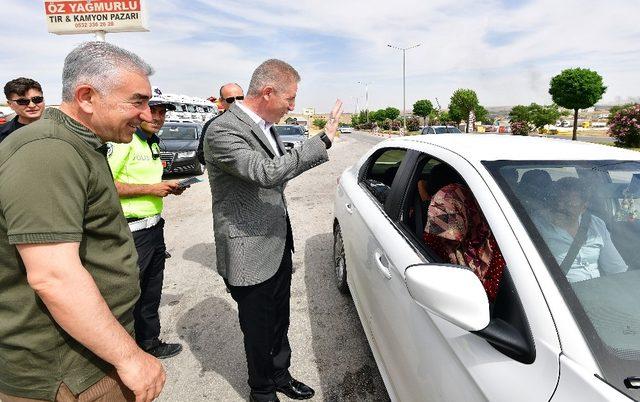 Vali Gül, trafik tedbirlerini yerinde denetledi