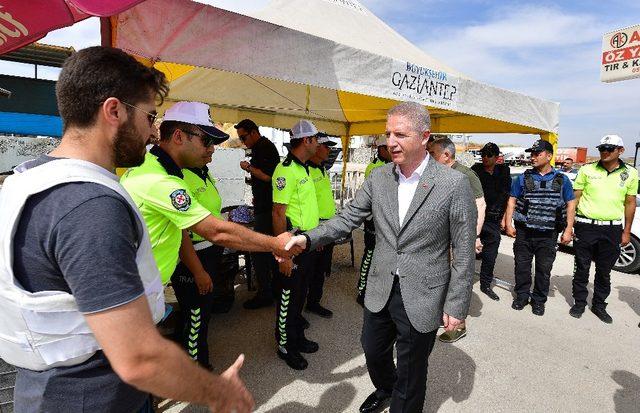 Vali Gül, trafik tedbirlerini yerinde denetledi