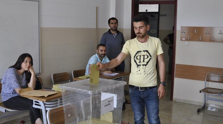 Mevlana Mahallesi’nin yeni muhtarı belli oldu