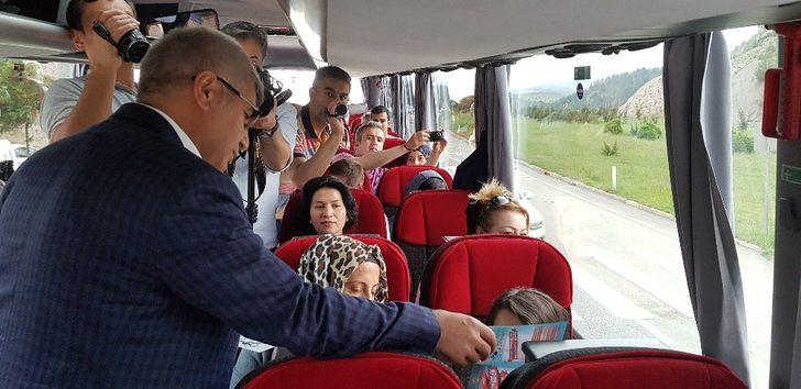 Vali broşür dağıtıp sürücüleri uyardı G4