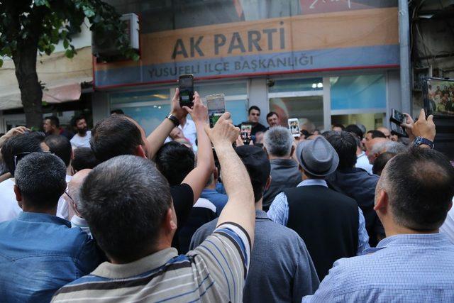 Yusufeli’de kazanan AK Partili Eyüp Aytekin oldu
