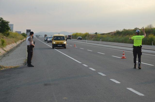 Jandarma ve polisten bayram öncesi sıkı denetim